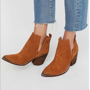 Jeffrey Campbell Hunt the Plains Boots